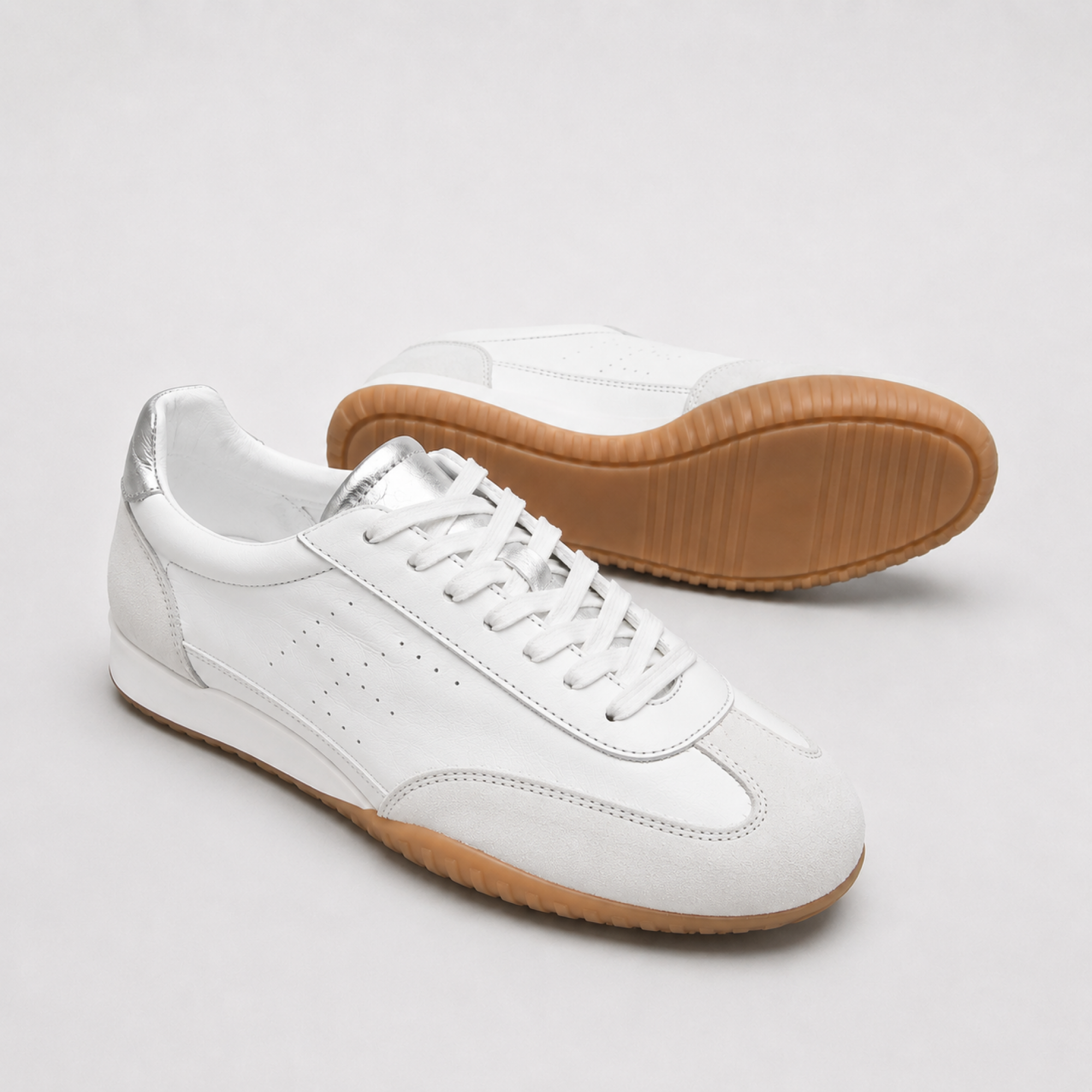 Hardrige, Basket HE02B blanche