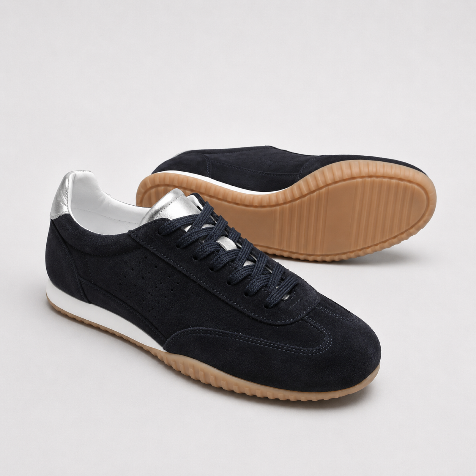 Hardrige, Basket HE02B Suède Navy