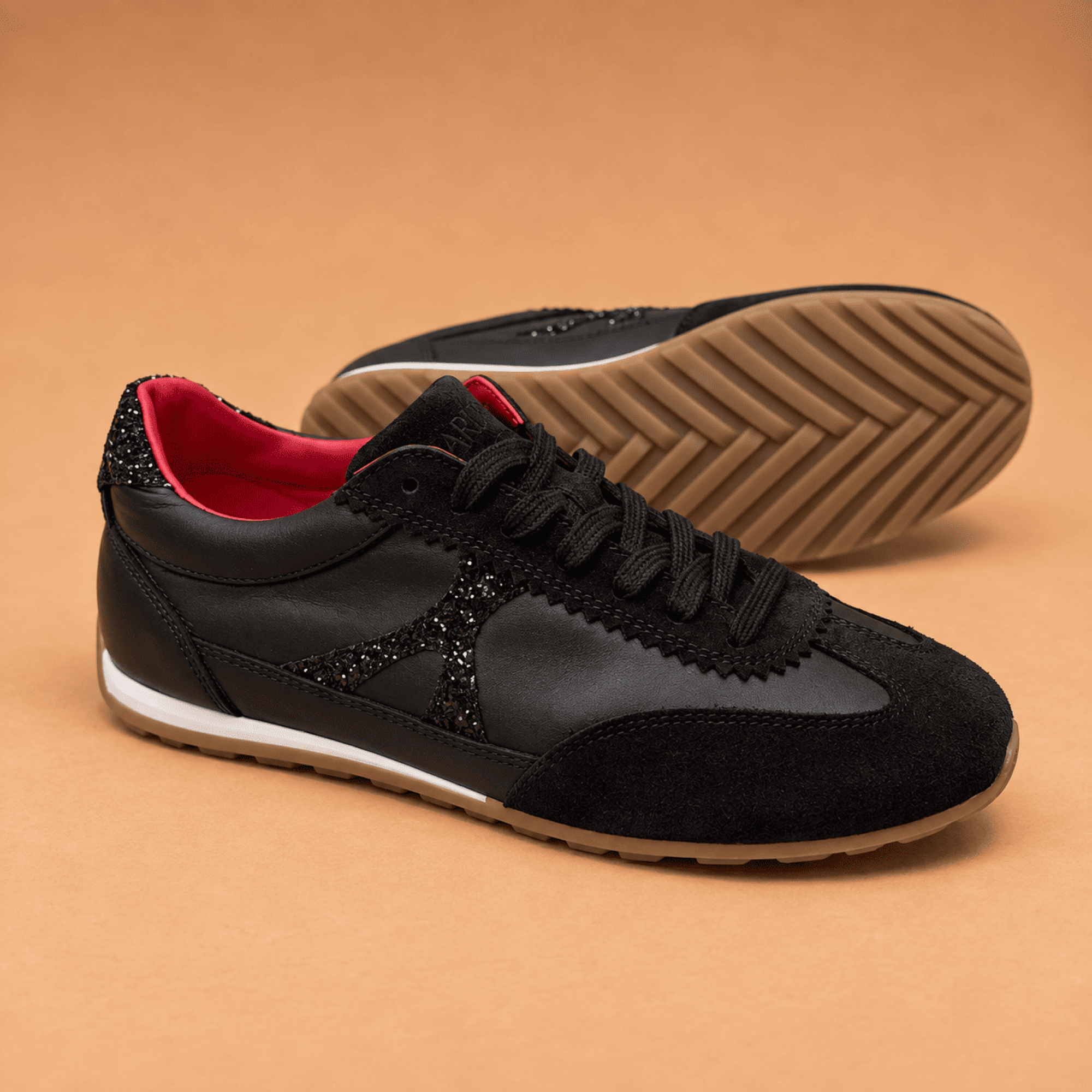 Hardrige, HE04 Suède Noir