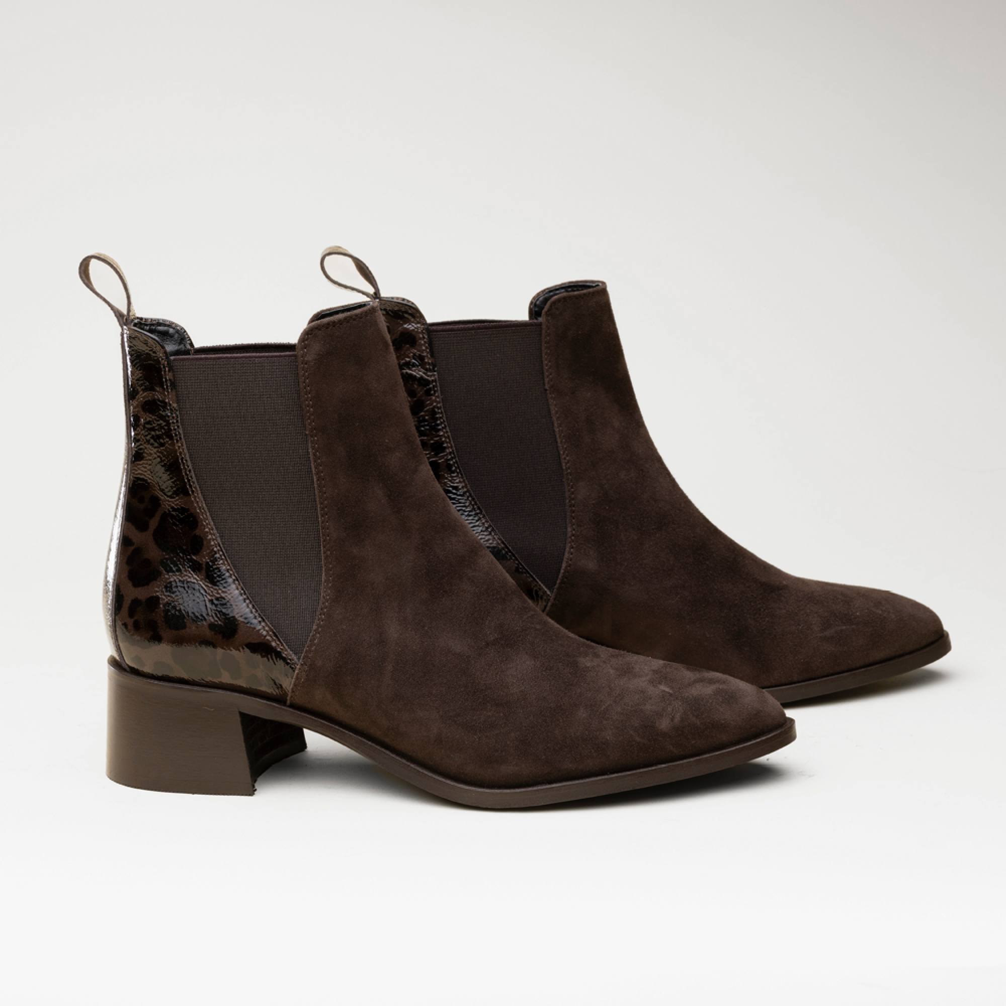 Hardrige, Saphir Suédé Marron