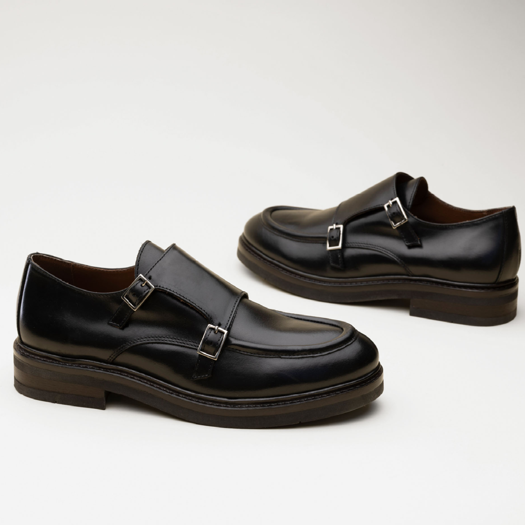 Hardrige, Mister cuir noir