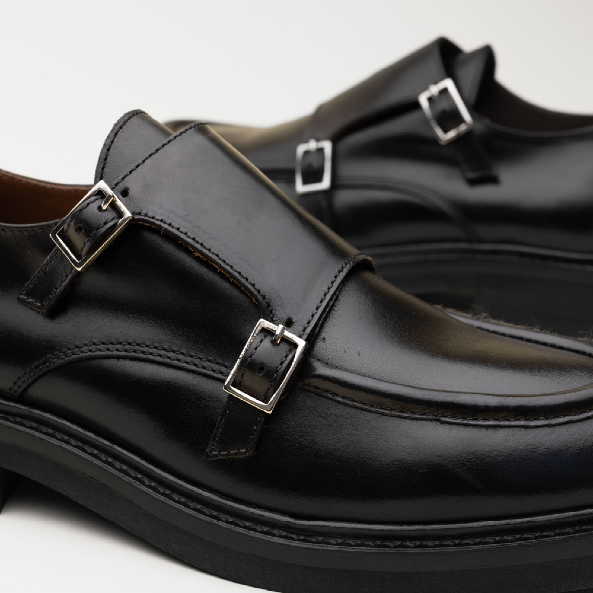 Hardrige, Mister cuir noir