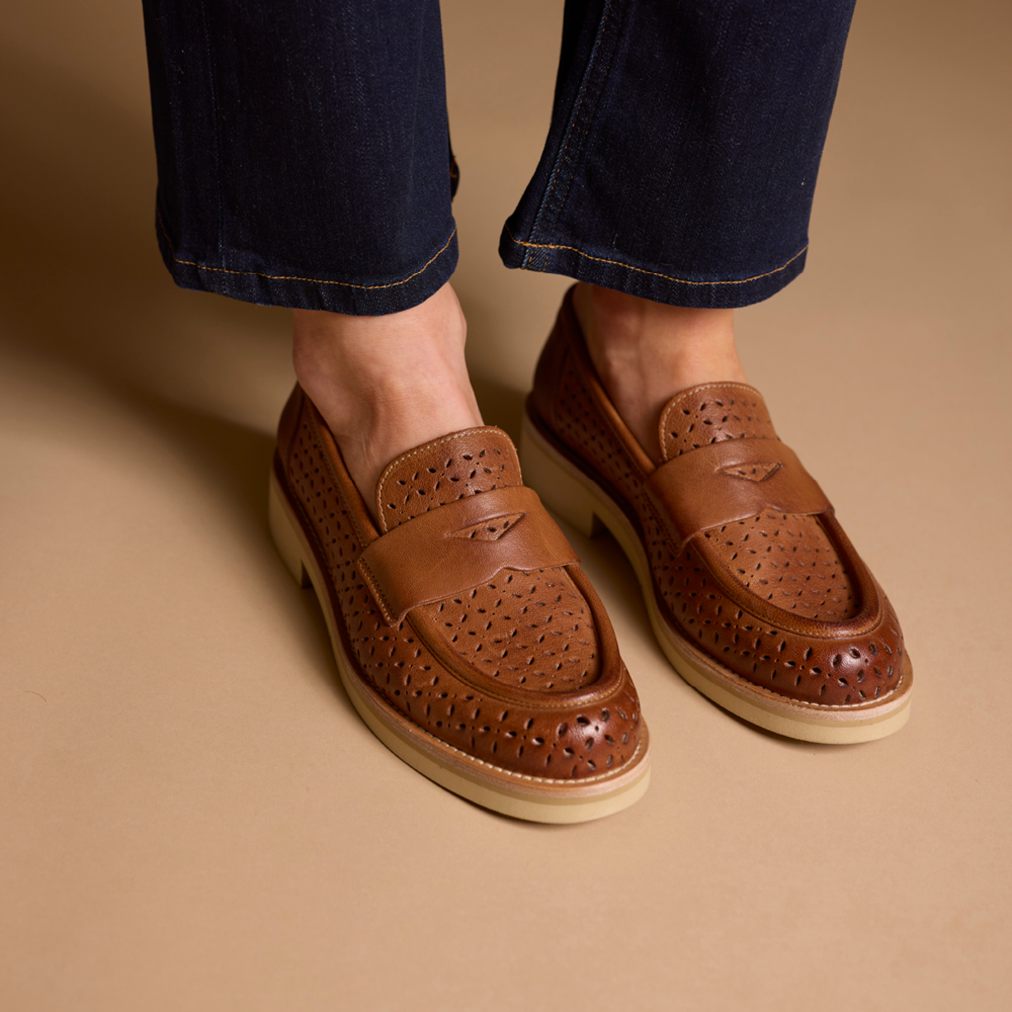 Hardrige, Louvry cuoio