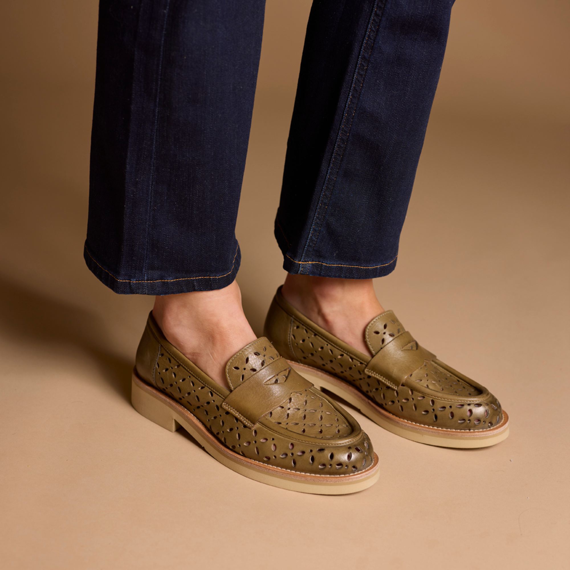 Hardrige, Louvry kaki