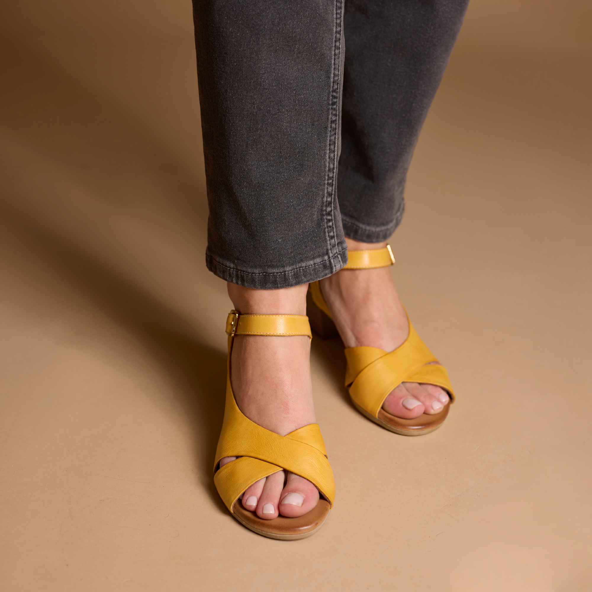 Hardrige, Sienna jaune