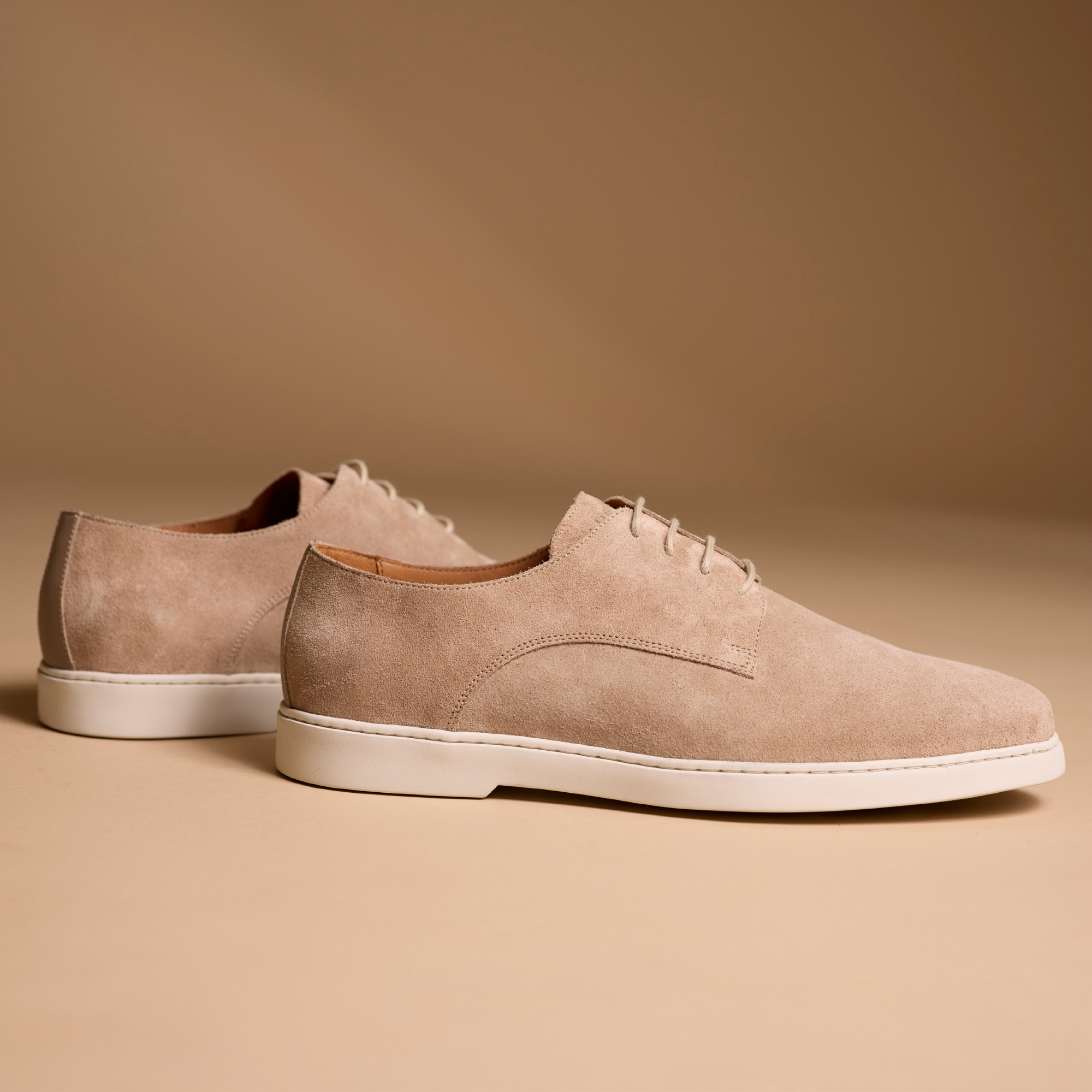 Hardrige, Paros beige
