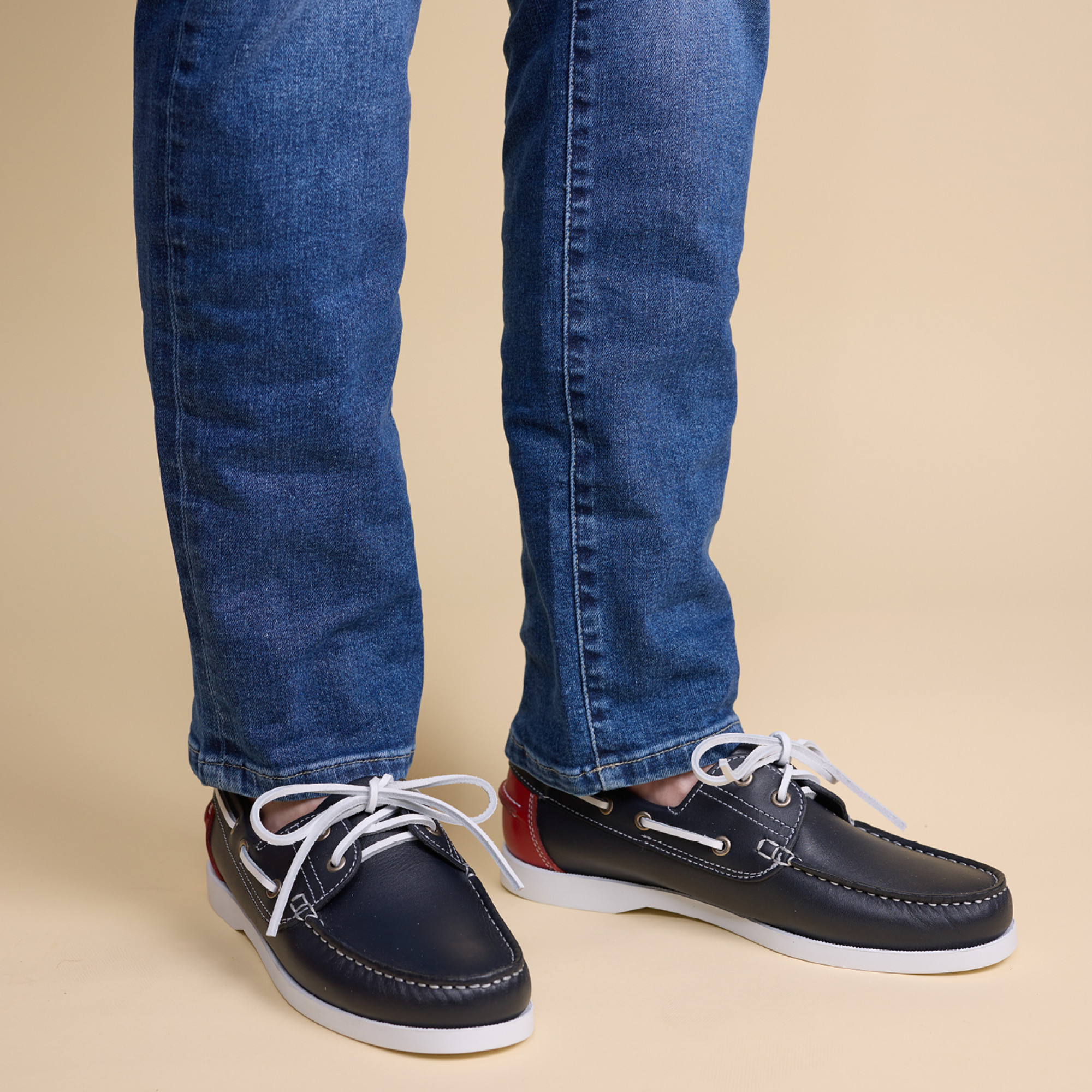 Hardrige, Bato Navy & Rouge