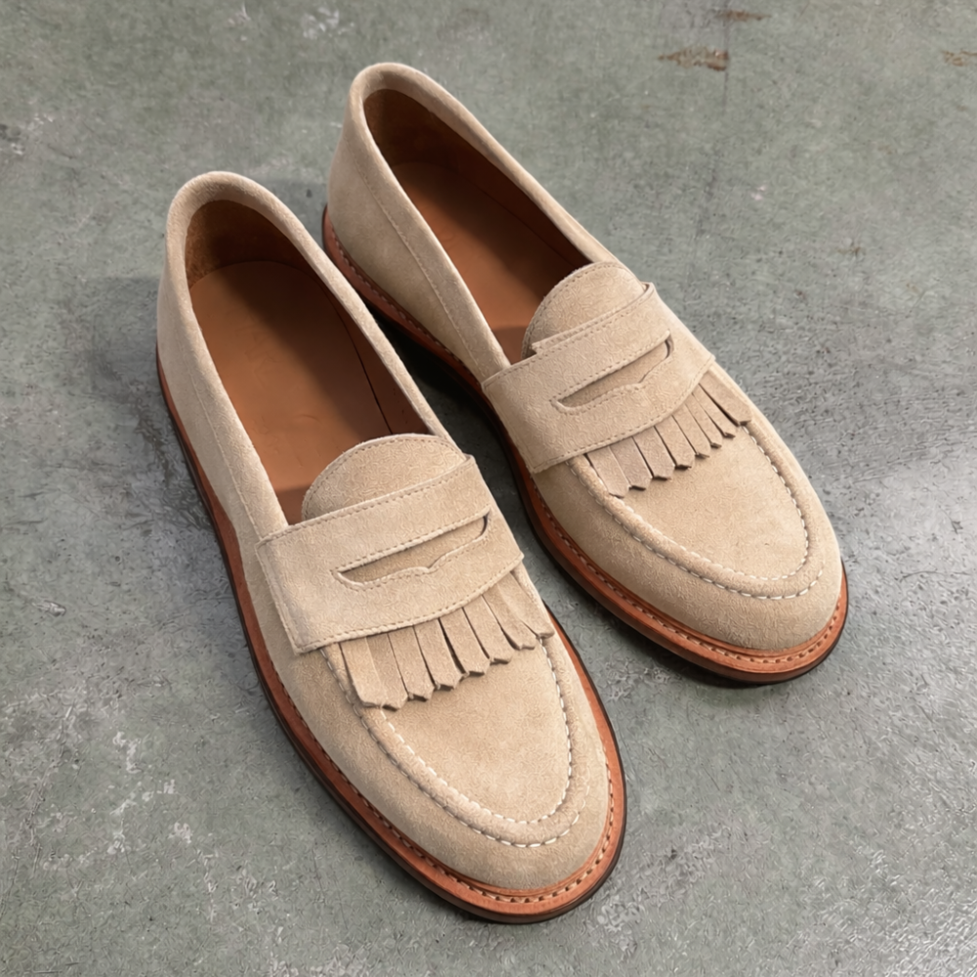 Hardrige, Hardi suede sable