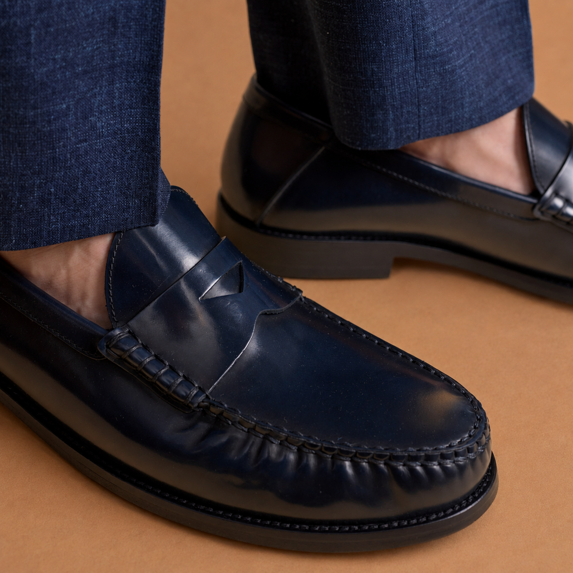 Hardrige, Mae Navy Polido