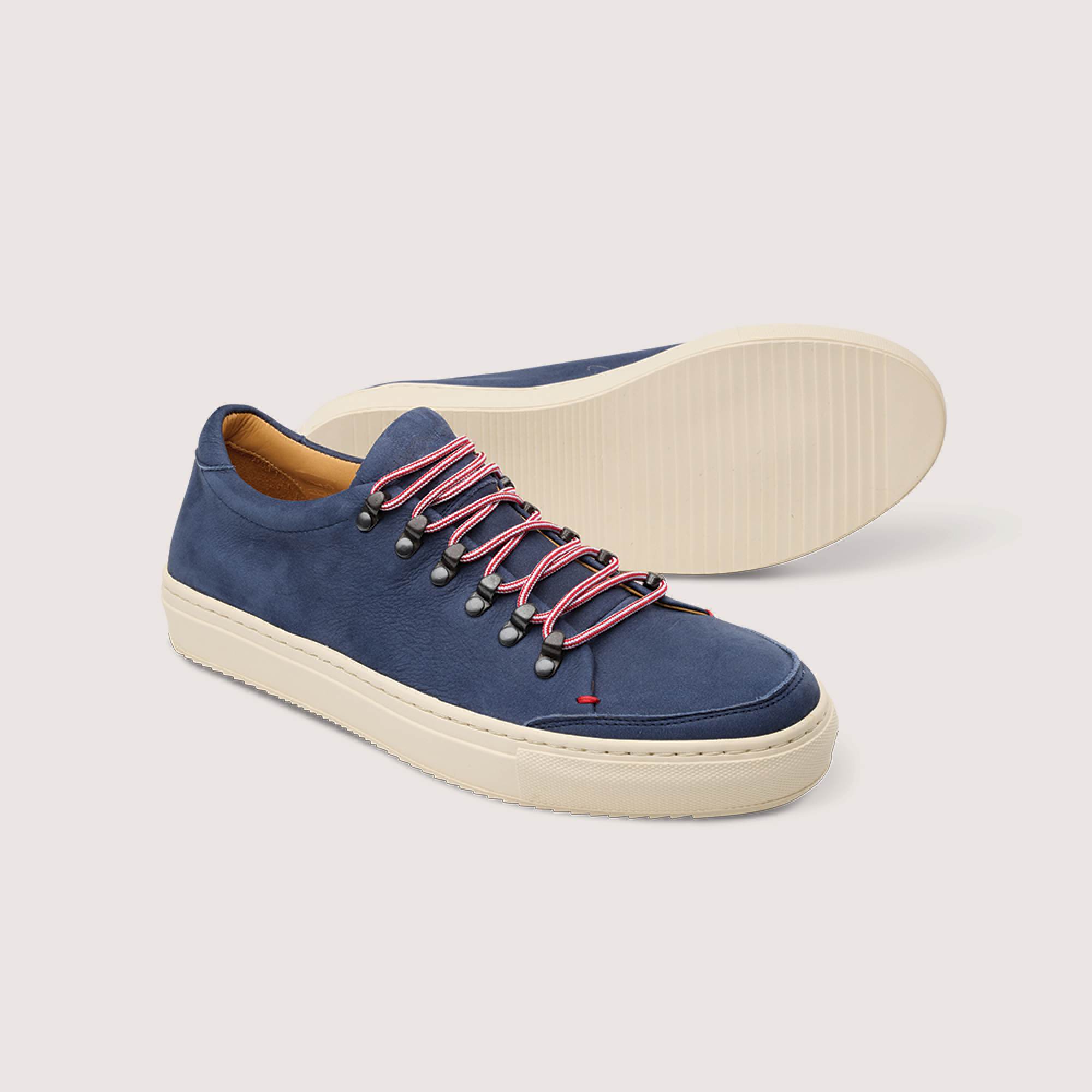 Hardrige, Roger Nubuck Navy