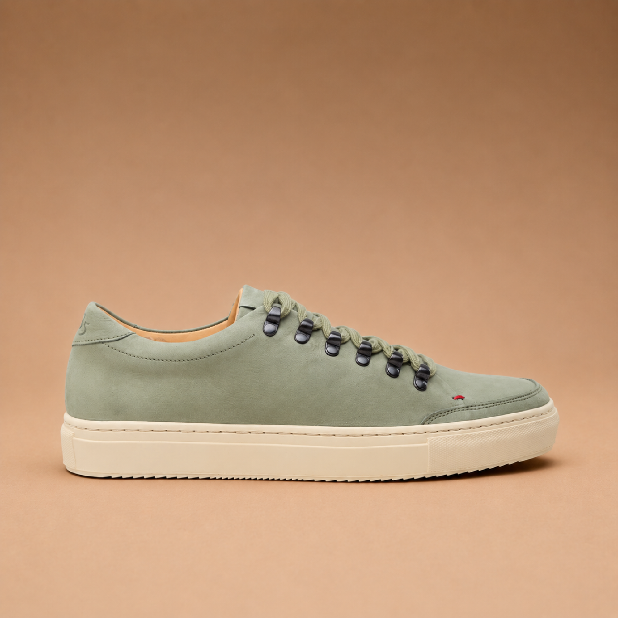 Complétez votre panier avec Roger Nubuck Kaki