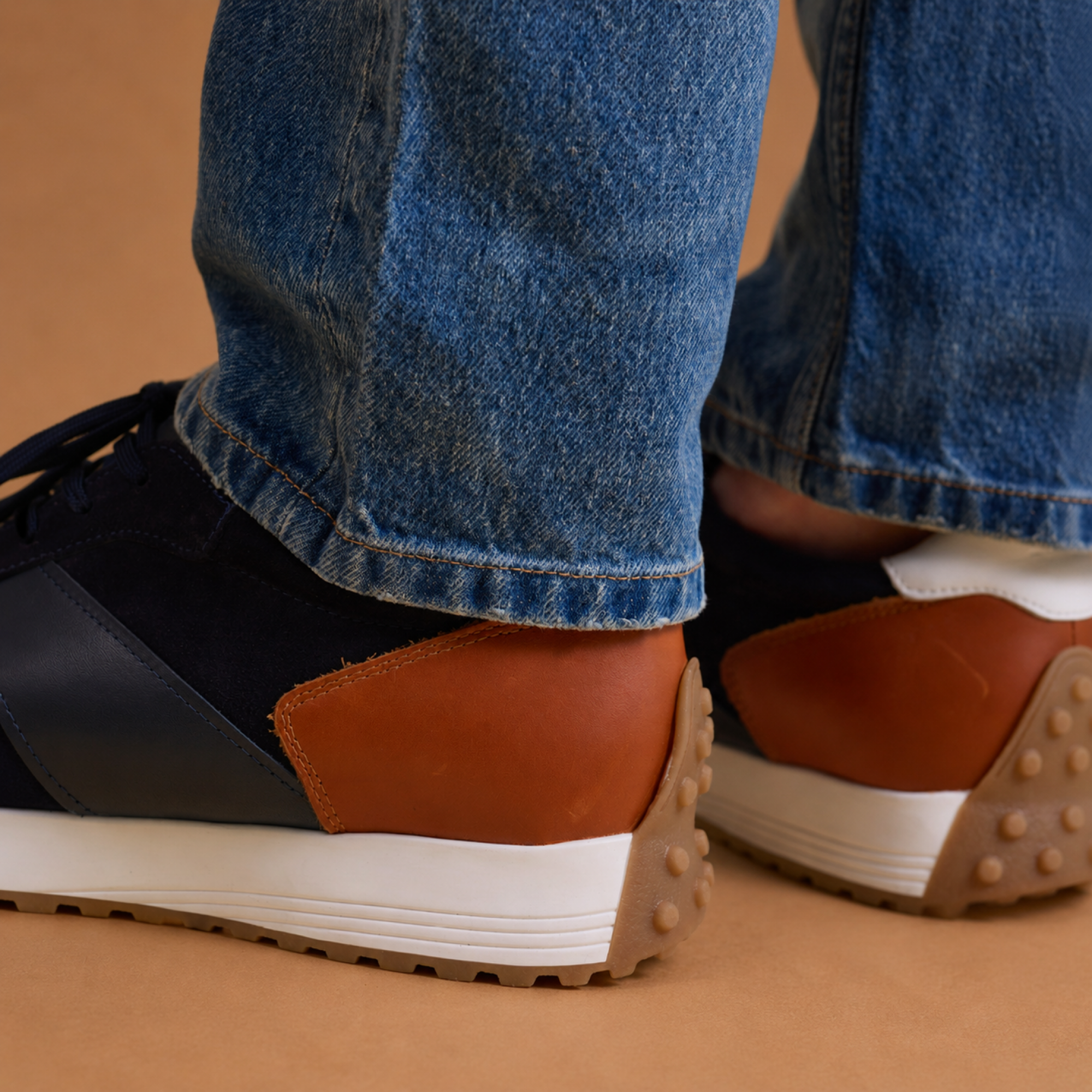 Hardrige, Taylor Navy