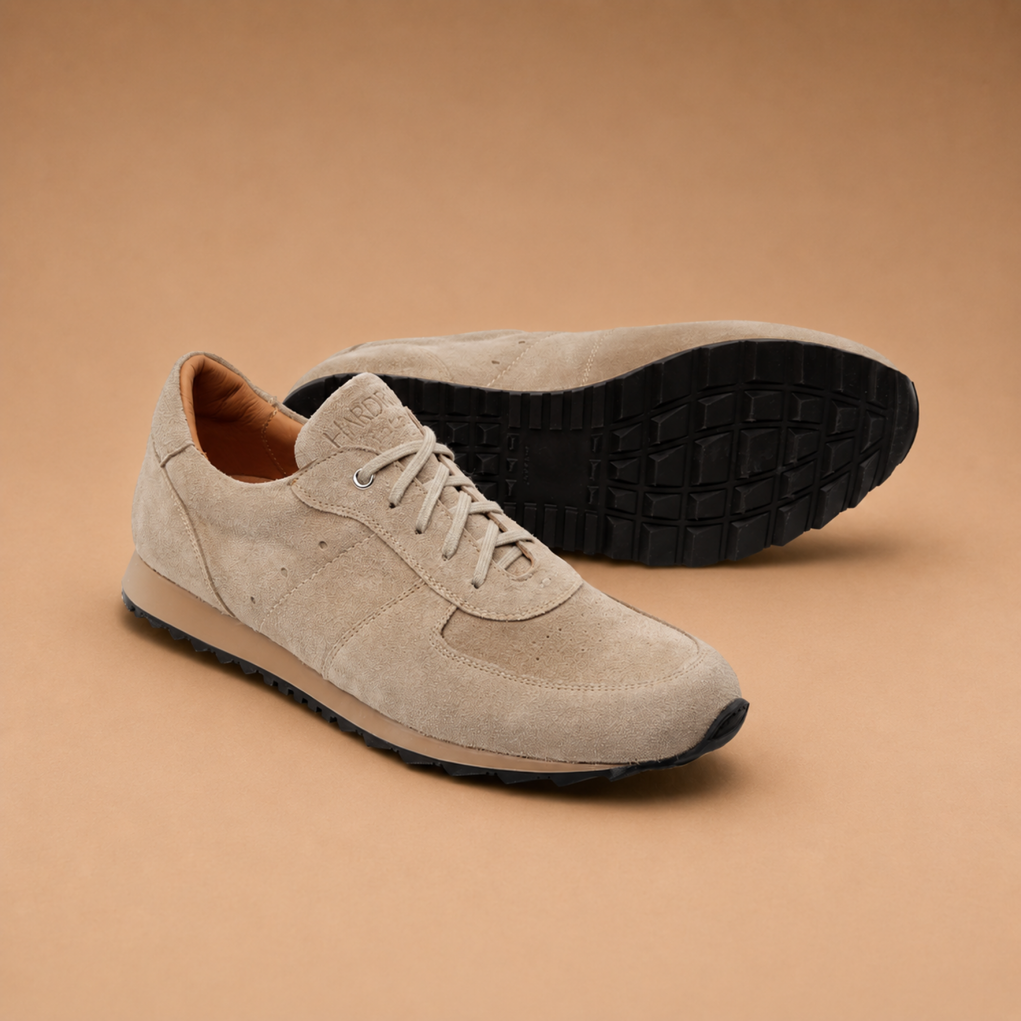Hardrige, Casper Taupe